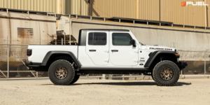 Jeep Gladiator with Fuel 1-Piece Wheels Runner OR - D841